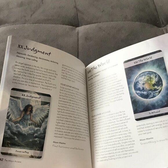 Lunar Tarot NEW Jayne Wallace - Picture 9 of 9